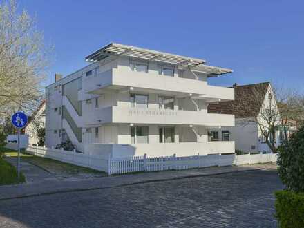 Das weiße Haus am Meer. Wohnung mit Balkon