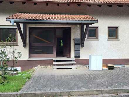 Attraktive 4-Raum-Wohnung mit EBK und Balkon in Kollweiler
