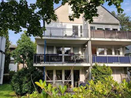 ALBERT WOLTER 1919 IVD. Marienburg, Parklage, chice ETW, großer Balkon, TG, langfristig vermietet