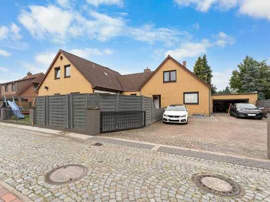 Bremen-Mahndorf: Freist. Zweifamilienhaus mit viel Platz und schönem Grundstück in toller Wohnlage