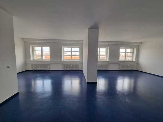 Wir suchen neue Mieter - Büro im historischen Gewerbehof in Berlin-Charlottenburg, Glasfasernetz