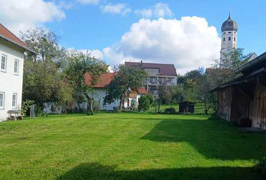 Baugrundstück mit Altbestand (auch teilbar)