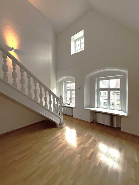                                                               Exklusive 2-Zimmer-Maisonette-Wohnung in Zentraler Lage                                                       in Altstadt (Frankfurt am Main)