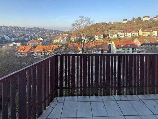 Großzügige 2- bis 3-Zimmer-Wohnung mit Panoramablick über Stuttgart-Ost