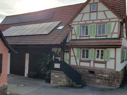Liebhaberobjekt in Maulbronn-Zaisersweiher -Charmantes Fachwerkhaus mit vielen Nebengebäuden -
