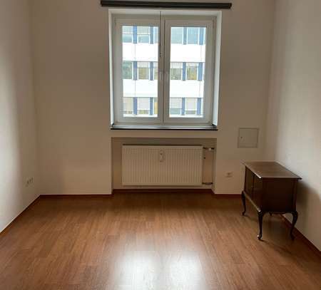 Ansprechende 1-Zimmer-Wohnung in Köln Altstadt & Neustadt-Süd (in zentraler Lage)