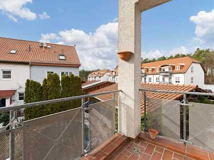 Geräumiges Reihenendhaus mit Swimmingpool und großem Gestaltungspotential
