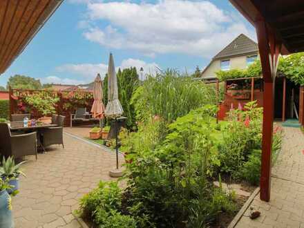 Topgepflegtes Einfamilienhaus mit Garten und großer Sonnenterrasse in vorteilhafter Wohnlage
