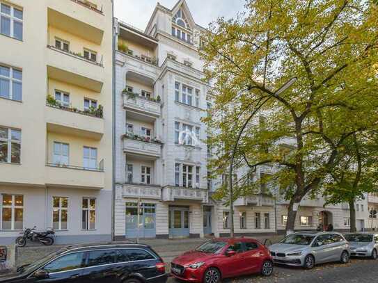 BEZUGSFREI |3 RÄUME | CHARLOTTENBURG | ALTBAUCHARME | PROVISIONSFREI!