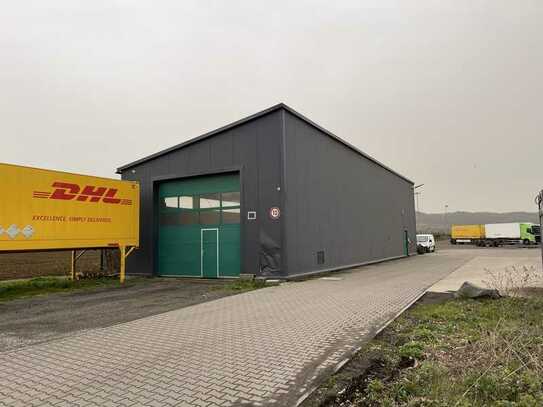 Halle im Industriegebiet Neuwied-Distelfeld