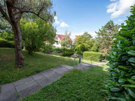 Ruhige, moderne 1-Zimmerwohnung mit EBK in bester Aussichtslage