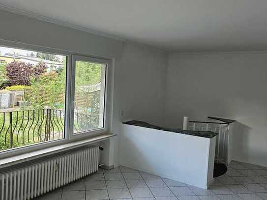 Maisonette Wohnung im schönen Köln Pesch - 1500 € - 145 m² - 4.0 Zi.