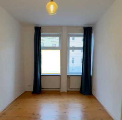 Schnucklige 2-Zimmer-Wohnung, Einbauküche, Terrasse in Frankfurt-Bornheim