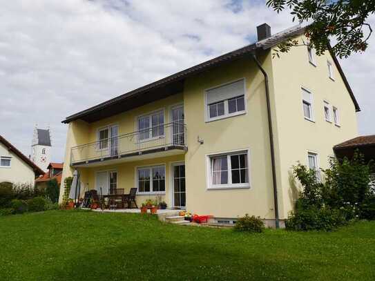 Helle 4-Zi.-Terrassenwohnung inkl. Gartennutzung