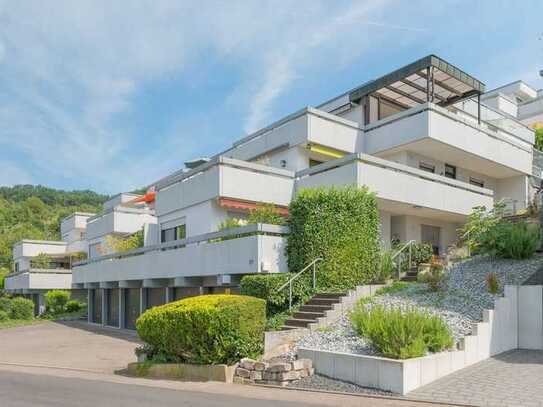 Helle 2-Zimmer Wohnung in idyllischer Lage mit großer Terrasse und einzigartigem Weitblick