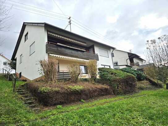 Einfamilienhaus in Aussichtslage, ELW und Ausbaureserve im DG, sofort frei, in Möss.-Talheim