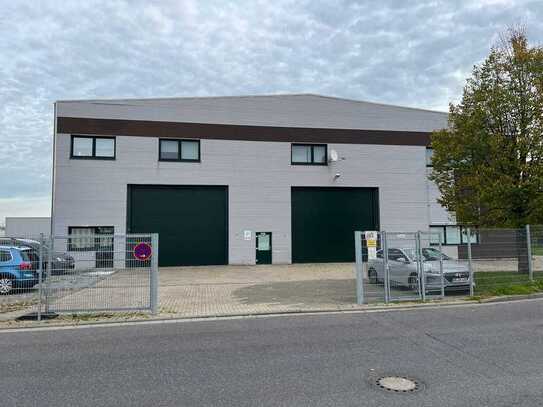 Lager mit Büro im Gewerbegebiet Güdderath