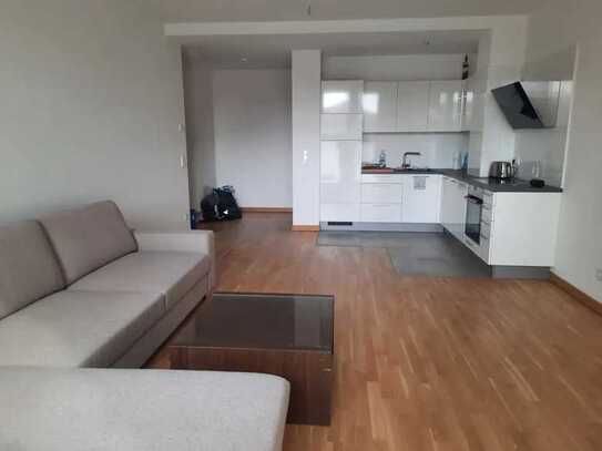 Helle, geräumige 2-Zimmer-EG-Wohnung mit Terrasse und EBK in Spandau, Berlin