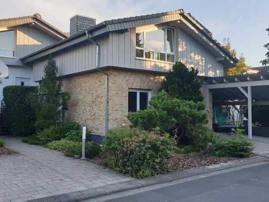 Attraktive 3-Zimmer-Maisonette-Wohnung bzw. kleines Haus mit Einbauküche in Steinau