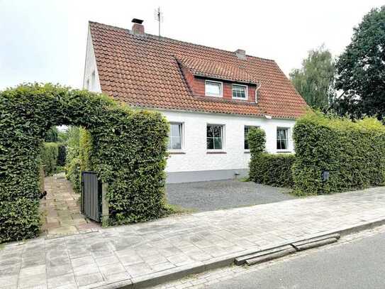 GEBOTSVERFAHREN - GRUNDSTÜCK MIT DOPPELHAUS UND BAUPLATZ