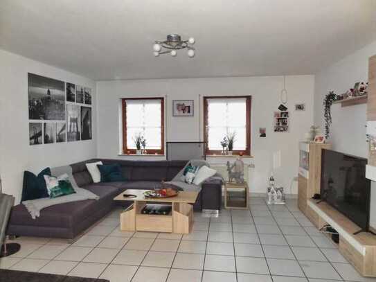 Wunderschöne 5-Zimmer-Maisonette-Wohnung in Oberderdingen-Flehingen zu vermieten