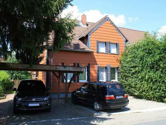 Doppelhaus / 2-Doppelhaushälften zu verkaufen ### Peine / Stederdorf ###