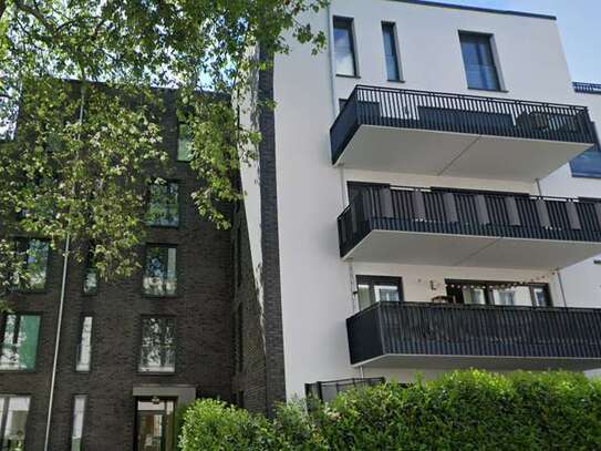 Geschmackvolle, modernisierte 1,5-Raum-Wohnung mit Balkon und Einbauküche in Offenbach am Main