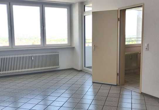 2-ZKB-Wohnung mit Balkon, Stellplatz und Kellerabteil - ideal für Familien, Amazon-MA, Pendler, WG