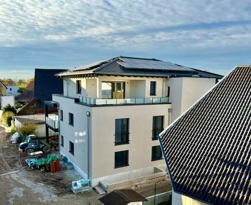 Elegante und chice 3 Zi Penthouse Wohnung - mit Schloßblick in Ortenberg mit EBK, Aufzug u.v.m.