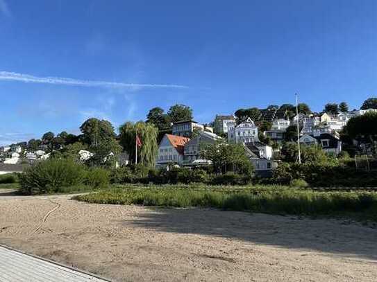 Das Blankeneser Treppenviertel ... wir haben ein kleines Haus, eine Pretiose für Sie !