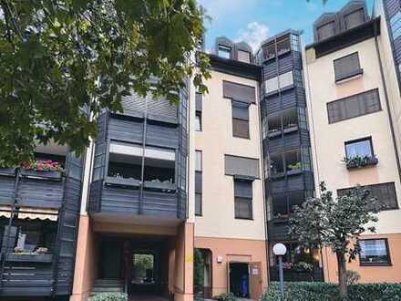 Ruhe und Stadtnähe vereint! Die ideale Wohnung für Komfortliebhaber mit EBK u. Tiefgaragenstellplatz
