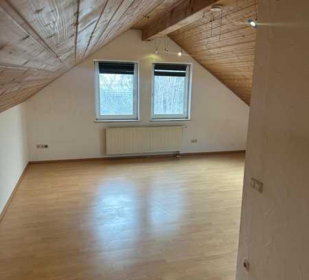 Gemütliche, kleine 1-Zimmer-Wohnung mit Stellplatz zu verkaufen