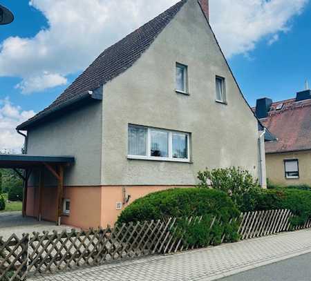 Einfamilienhaus mit großem Garten