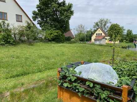 Sehr schönes Grundstück im Herzen von Gremsdorf, auch zur Wohnbebauung möglich!