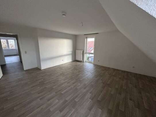 Platz für die ganze Familie! 3-Zimmer-Wohnung mit Balkon!