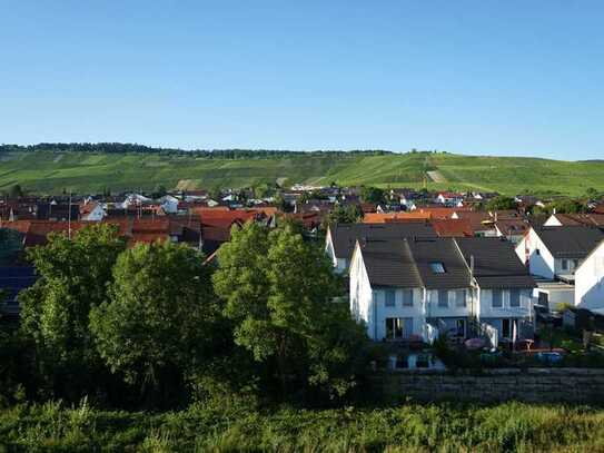 Sehr schöne 3,5 Zi-Whg. an grüner zentrumsnaher Ortsrandlage