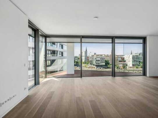 Luxuriöse 2-Zimmer-Wohnung in The Crown mit Blick über die Stadt und den Grasbrookhafen