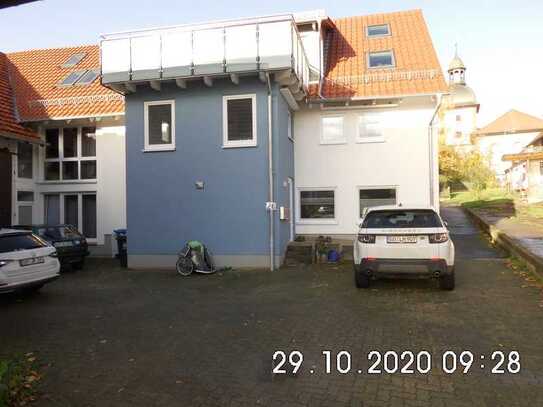 Ansprechende 4-Raum-Penthouse-Wohnung mit EBK und Dachterrasse in Landolfshausen