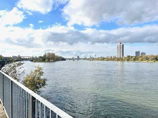 ca.50m vom Rheinufer entfernt / 3-Zimmer- Dachgeschosswohnung