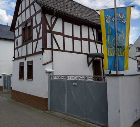Historisches Fachwerk-Haus in 56072, Koblenz-Güls