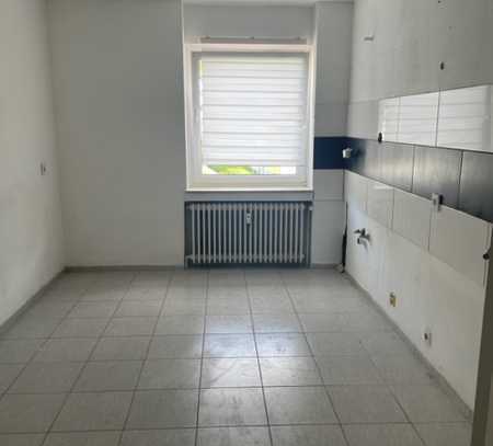 Helle schöne 3 Zimmerwohnung zu vermieten