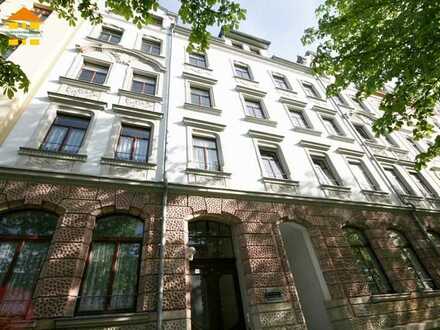Diese Wohnung bietet viel Potenzial in Hilbersdorf! Tageslichtbad, Balkon und Stuckornamente im Sch