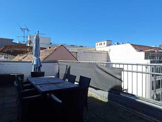 Dachgeschoss-Büro mit Terrasse in allerbester Innenstadtlage