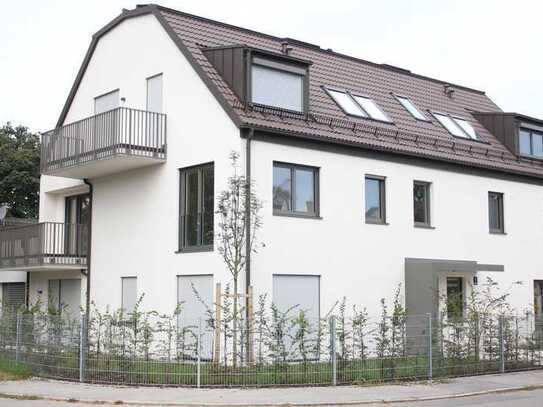 Erstbezug: stilvolle 2-Zimmer-Wohnung mit EBK und Balkon in Waldpelach