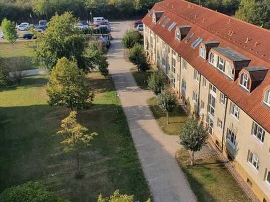 Wohnen in ruhiger, grüner Lage - Schicke 2-Zi.-Single-Whg. mit Balkon u. guter Ausstattung!