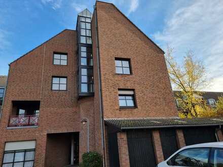 Haus im Haus (Maisonette), Düsseldorf-Wersten, Max-Born-Str., 93+27qm, 3 Zimmer, provisionsfrei