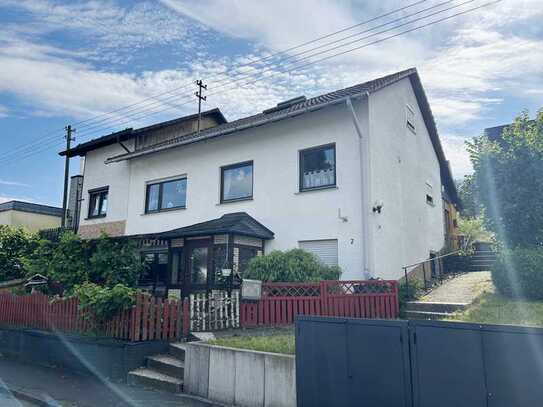 Ein-/Zweifamilienhaus mit tollem Garten in zentraler Lage von Freudenberg