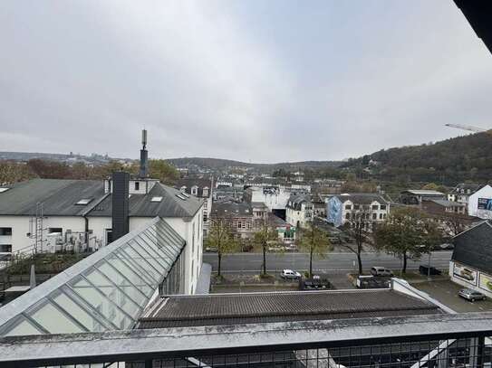 Loftwohnung auf zwei Ebenen mit Balkon und Terrasse