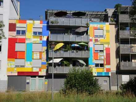 Geschmackvolle Wohnung mit drei Zimmern sowie Balkon und neuer EBK in Tübingen