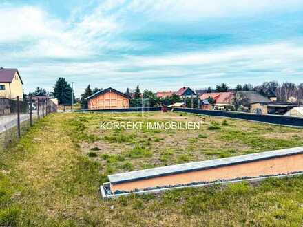 Ruhe & Idylle pur: Großzügiges Grundstück für die Bebauung mit einem EFH mit ca. 100 m² Wohnflläche.